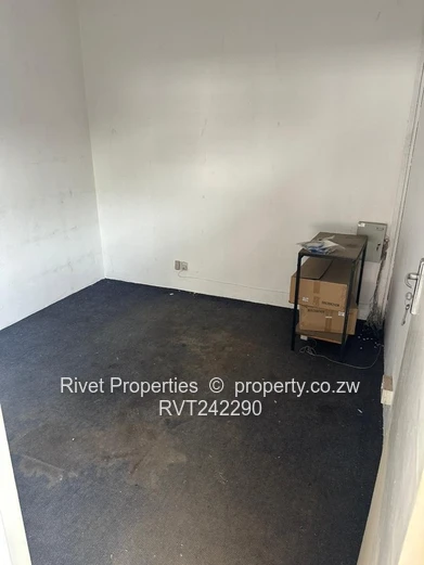 Msasa Warehouse To Let