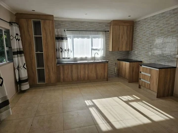 6 Bedroom Garden Flat