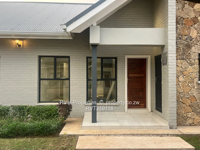 Townhouse To Let Vacant 2 Units Available