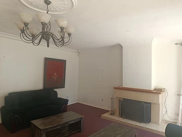 6 Bedroom House