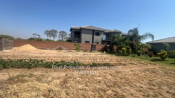 Arlington 2000 Sqm With Slab For Double Storey