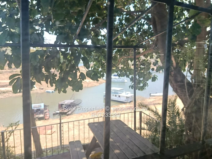 Harbour - Lake Safari Reduced To Go Now @ Usd130 000.00