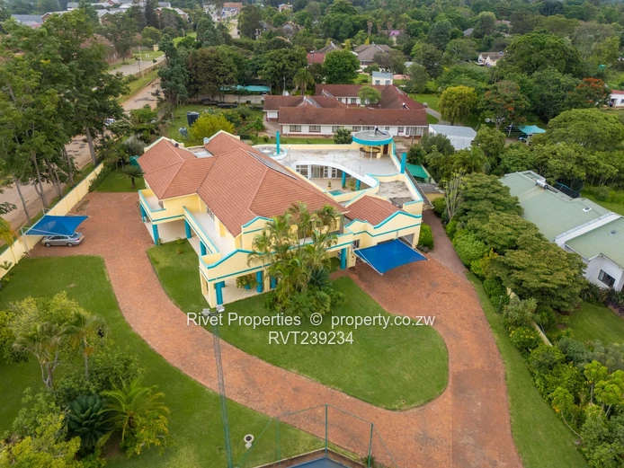 Massive  Property For Sale Suitable For Embassy, Office, Business Complex Etc