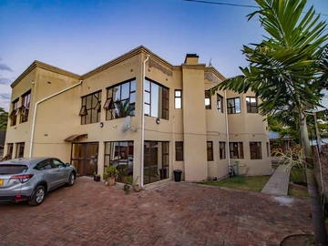 3 Bedroom Flat & Apartment