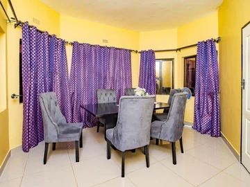 3 Bedroom Flat & Apartment