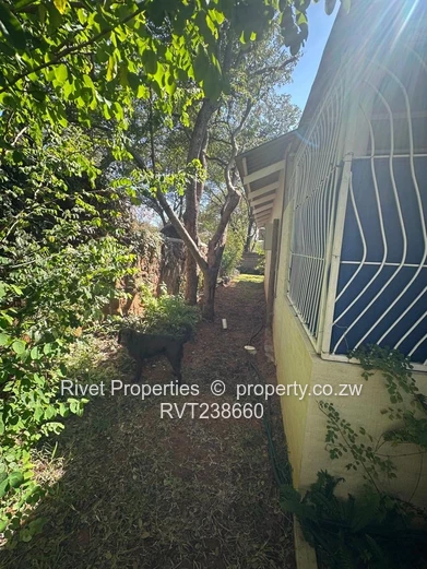 House For Sale - Mahogany Road Victoria Falls (Sole Mandate)