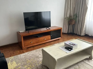 3 Bedroom Flat & Apartment